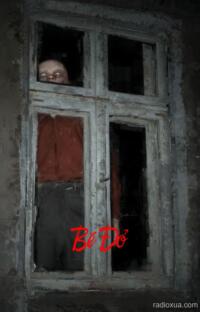 Bé Đỏ – Máu Len Lỏi Bóng Đêm